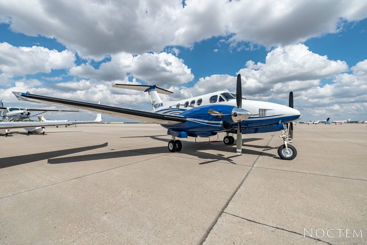 Outside side view of King Air E90